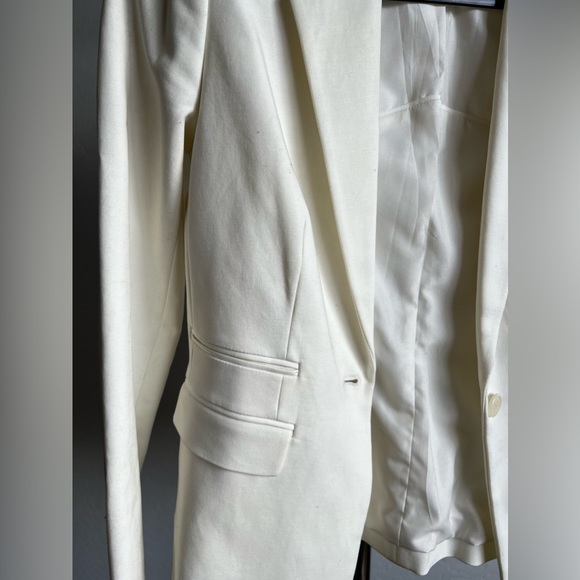 WHITE VINCE CAMUTO BLAZER - Picture 5 of 6